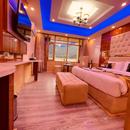 Hill River Resort - Central Heated & Air Cooled - Near Mall Road , Best Property Of Manali 2024- 2025 Εξωτερικό φωτογραφία