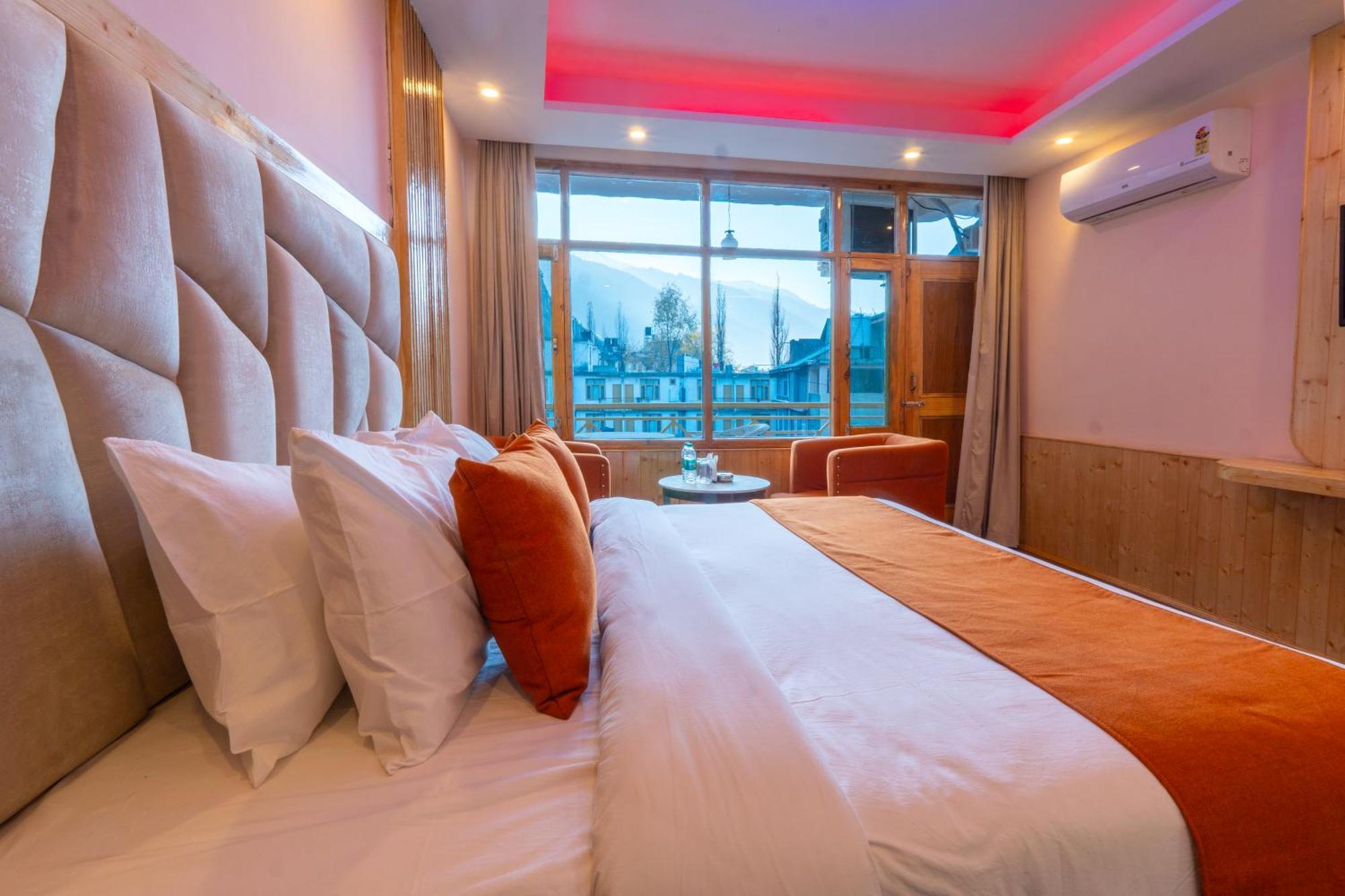 Hill River Resort - Central Heated & Air Cooled - Near Mall Road , Best Property Of Manali 2024- 2025 Εξωτερικό φωτογραφία