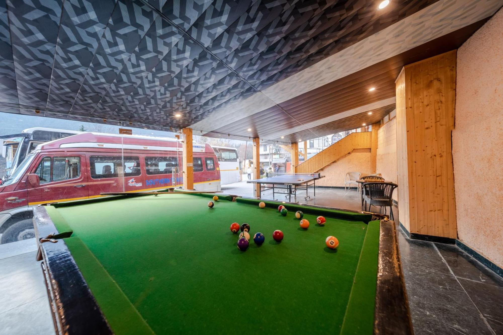 Hill River Resort - Central Heated & Air Cooled - Near Mall Road , Best Property Of Manali 2024- 2025 Εξωτερικό φωτογραφία
